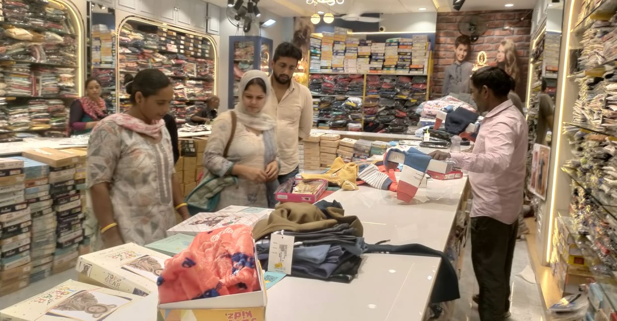 dhanateras market