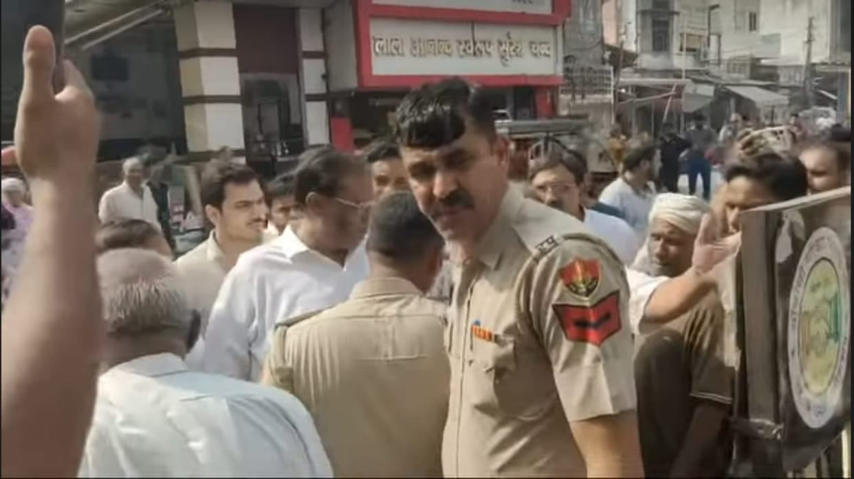 Two wheelers are also banned on Railway Road, traders are not allowed more than two and a half feet of space