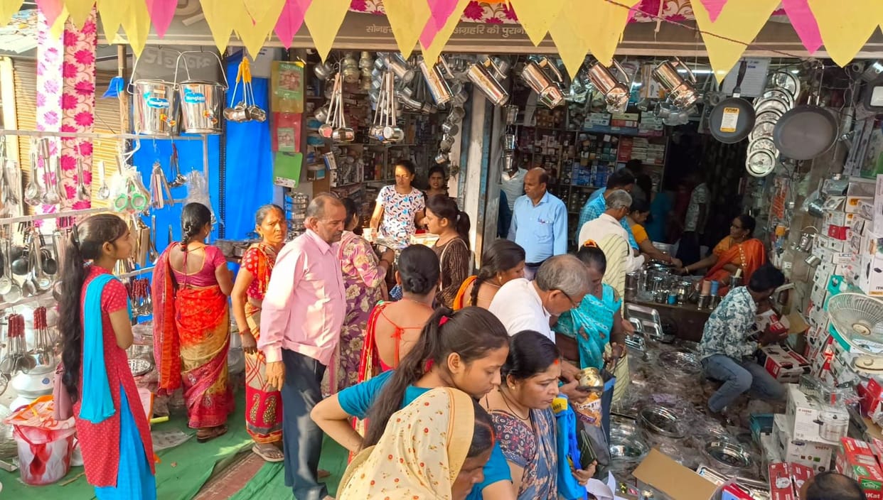 From bullion to vehicle market shines on Dhanteras