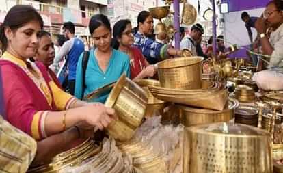 Himachal News: प्रदेश में दिवाली पर हुआ सात हजार करोड़ का कारोबार, एचआरटीसी ने रिकाॅर्ड 2.92 करोड़ कमाए Seven thousand crore business was done in the state during Diwali