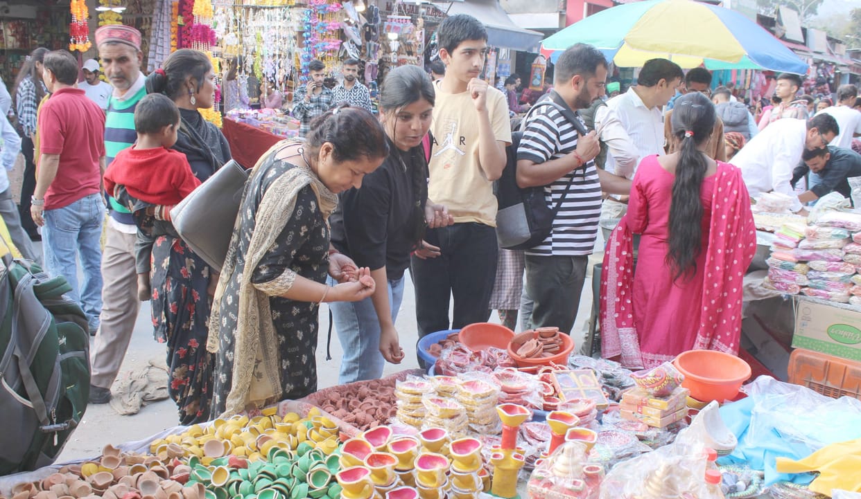 Crowd of buyers gathered in firecracker and sweet shops on Diwali