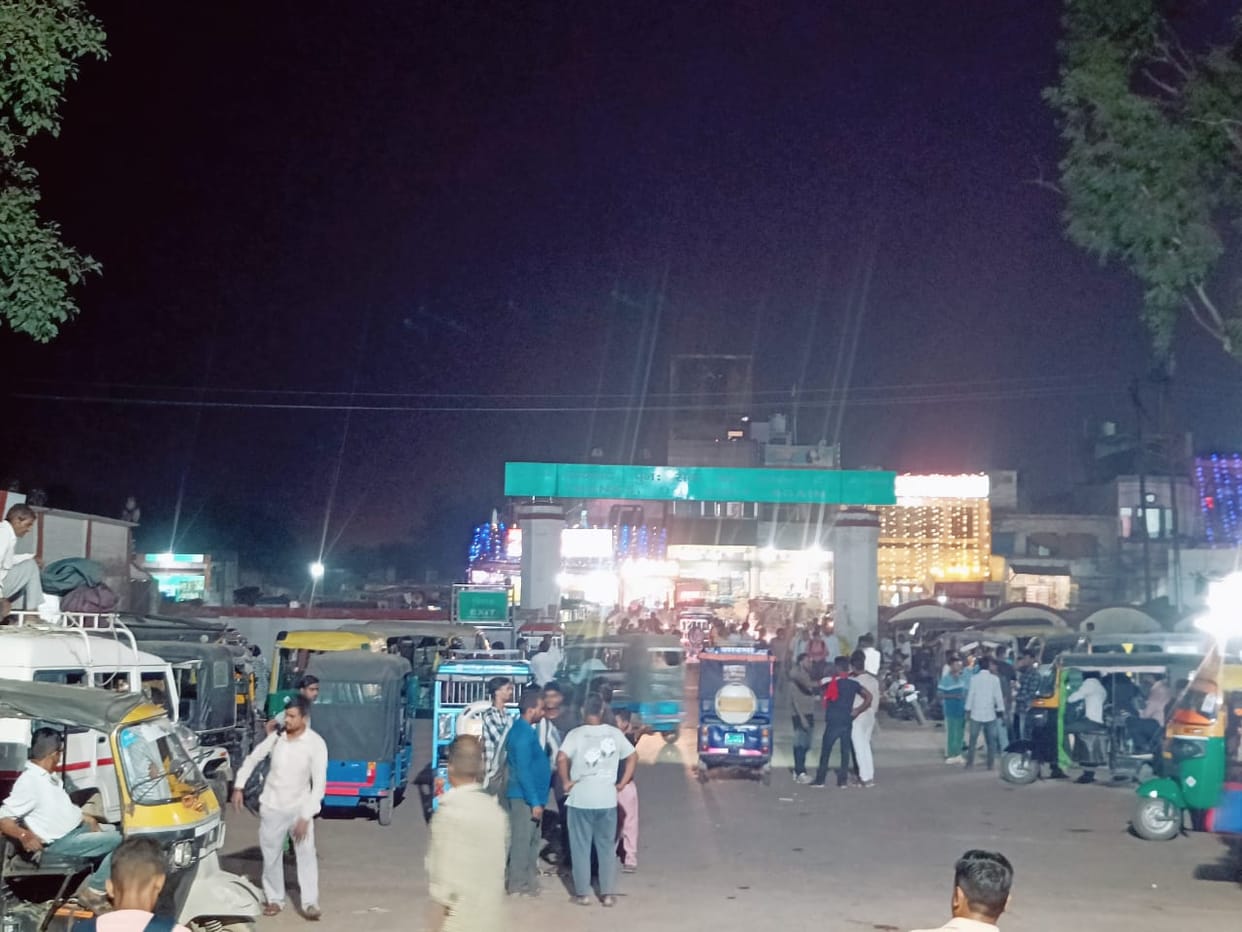 Two thousand migrants arriving by express train for Diwali and Chhath festival