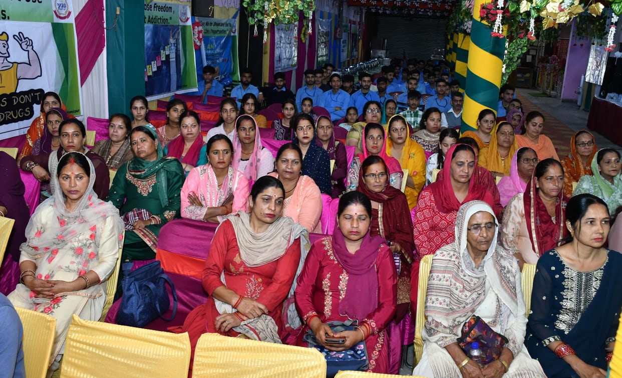 Public participation is necessary to eradicate drug addiction: SP