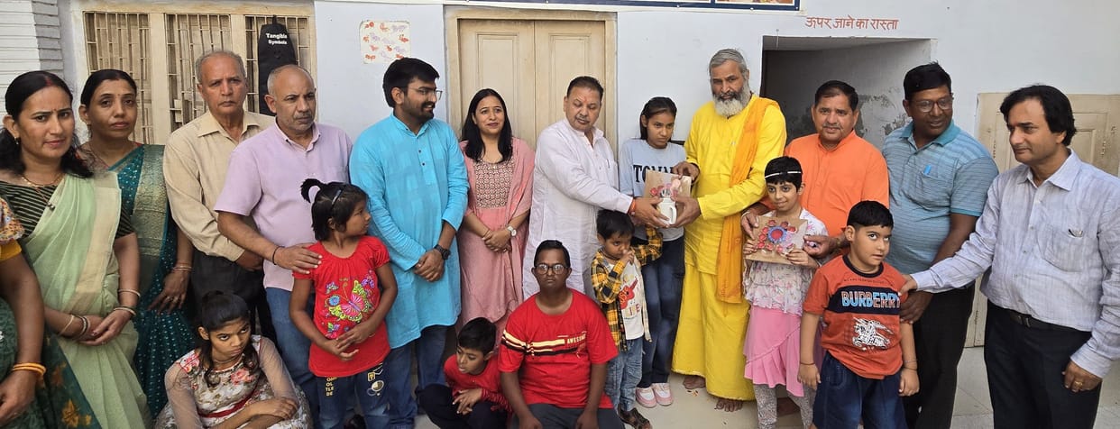 Disabled children set up candle and bandanwar stall