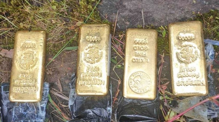 In Gorakhpur, businessmen are wasting their illegal gold and also evading GST. double earning in sahalag