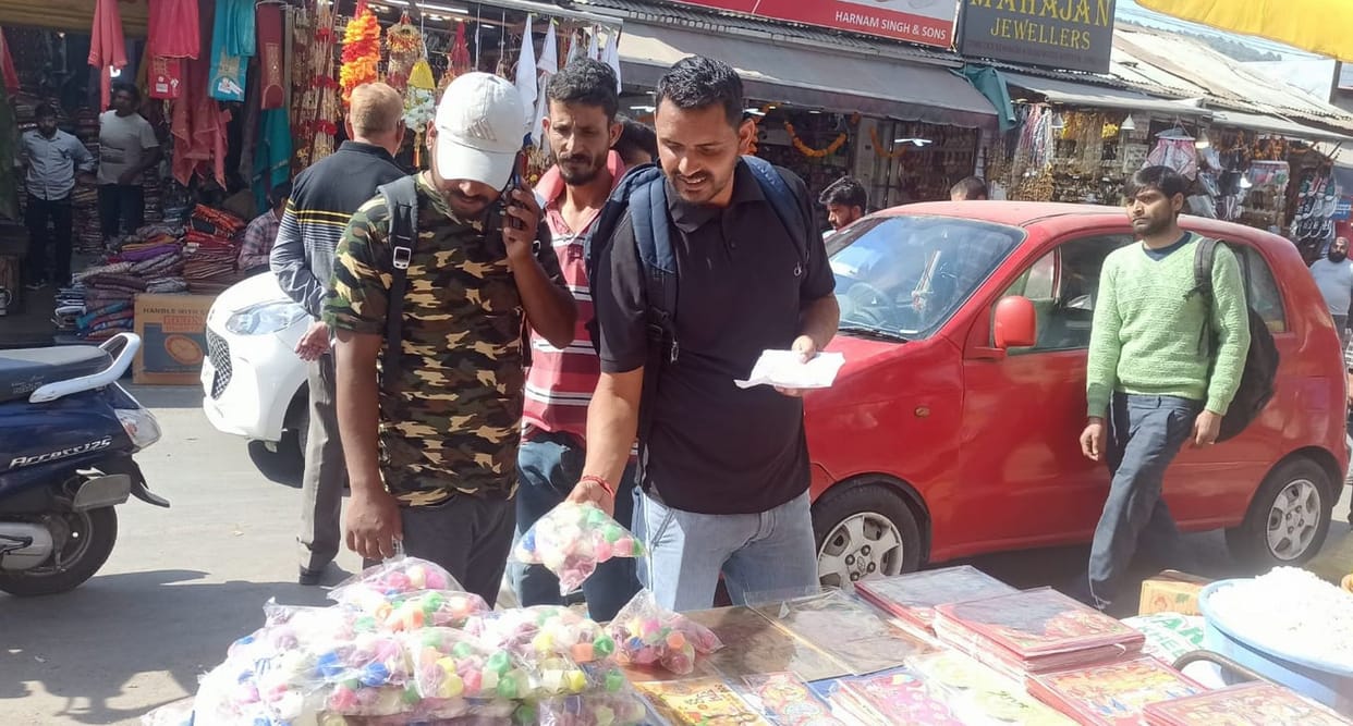 70 crore business in the district on Diwali