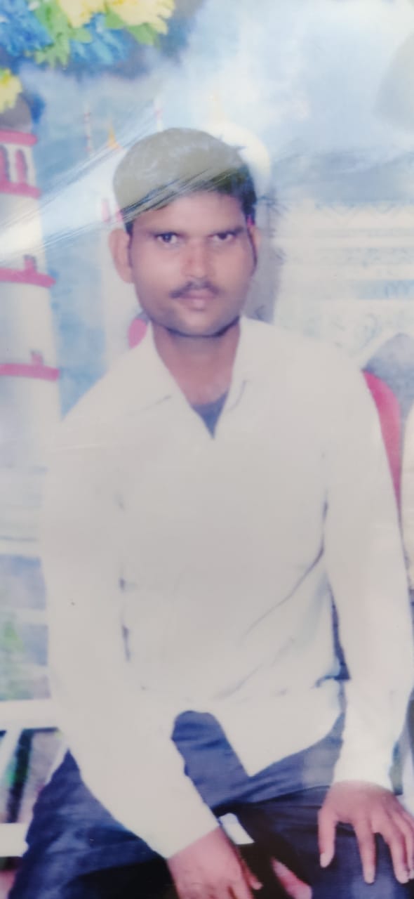 A young man returning from Ramlila fair died in an accident