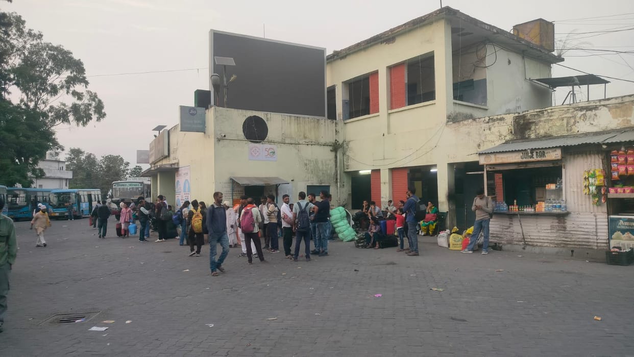 Process of return of working people begins after Diwali