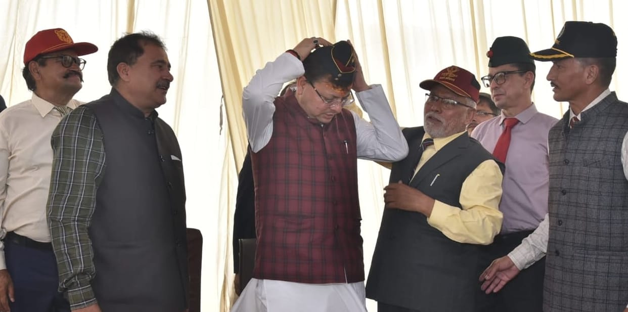 CM became proud wearing the cap of his father's Mahar Regiment
