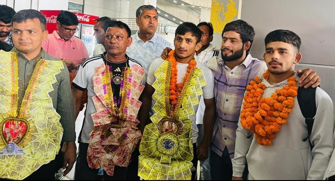 Under-23 World Wrestling Championship: Chirag Chhikkara returned after winning gold, welcomed