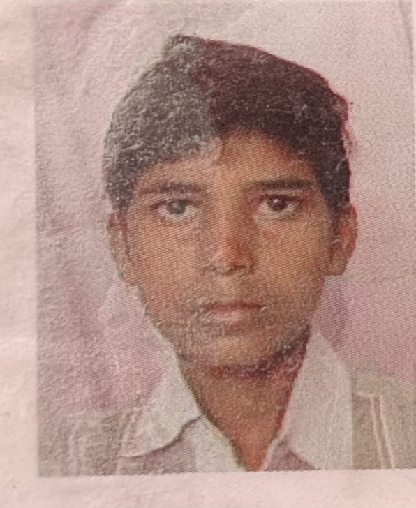 Dead body of a youth found in a field, suicide suspected