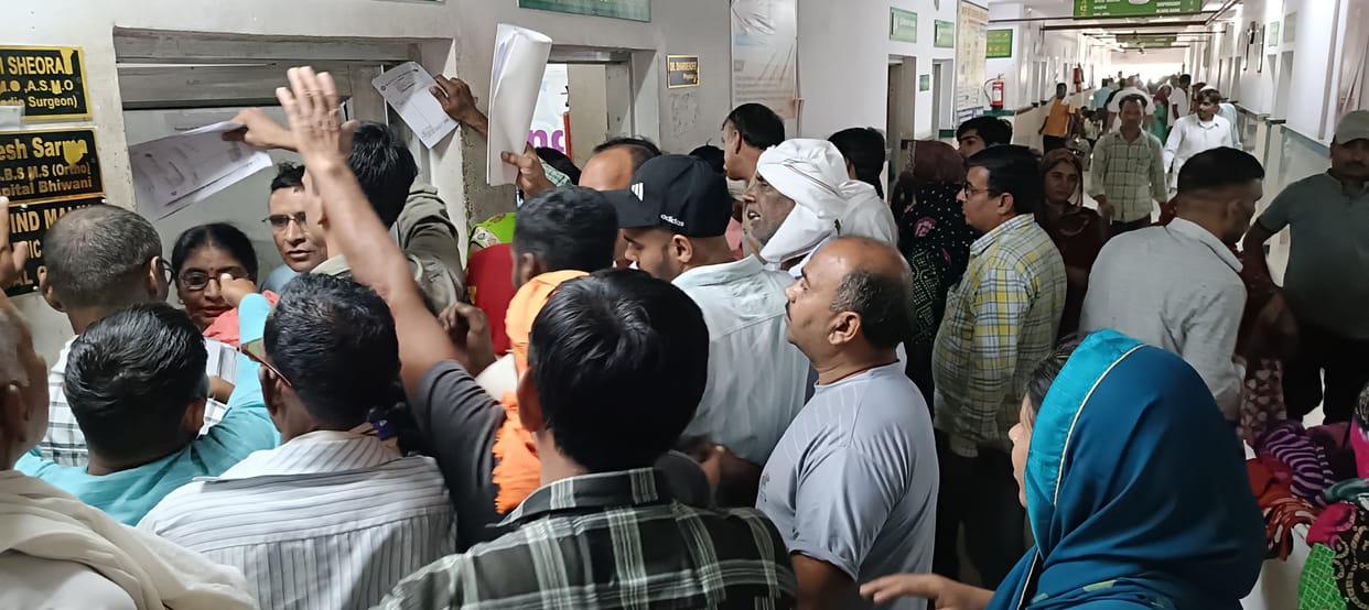Now the number of cough and cold patients has increased in the OPD of Civil Hospital.