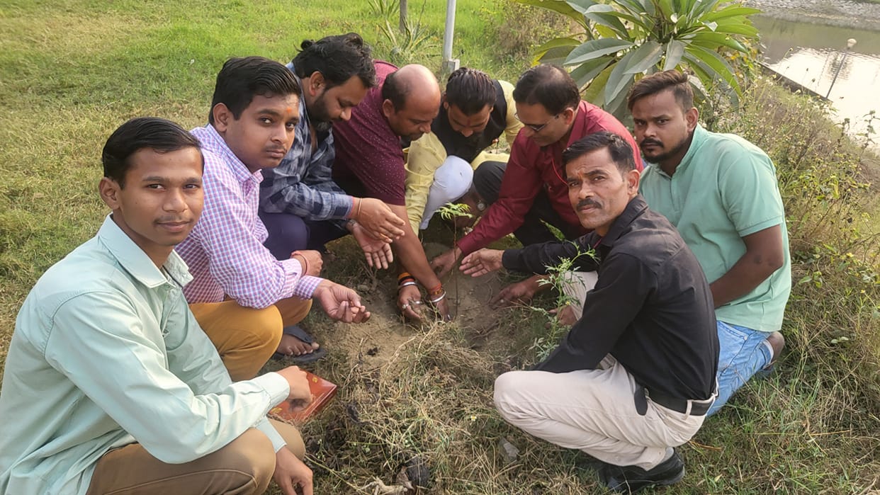 Govardhan Puja was performed with devotion in homes and temples