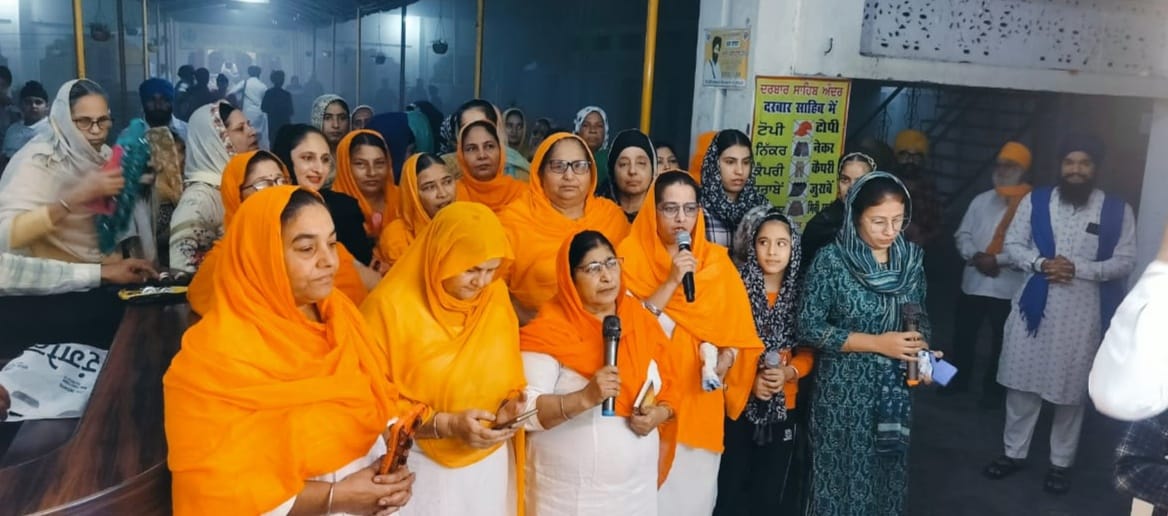 The tradition of Prabhatpheri started on the occasion of Prakash Parv of Guru Nanak Dev