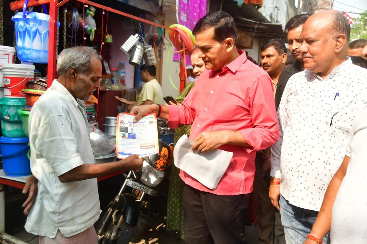 Officials should get antilarva spraying and fogging done