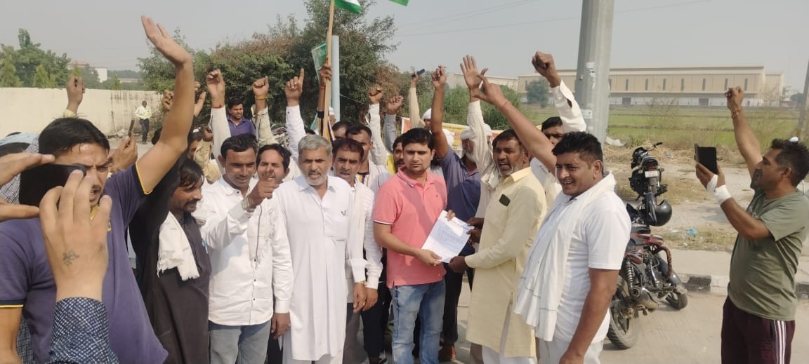 Demand to implement driver pension scheme