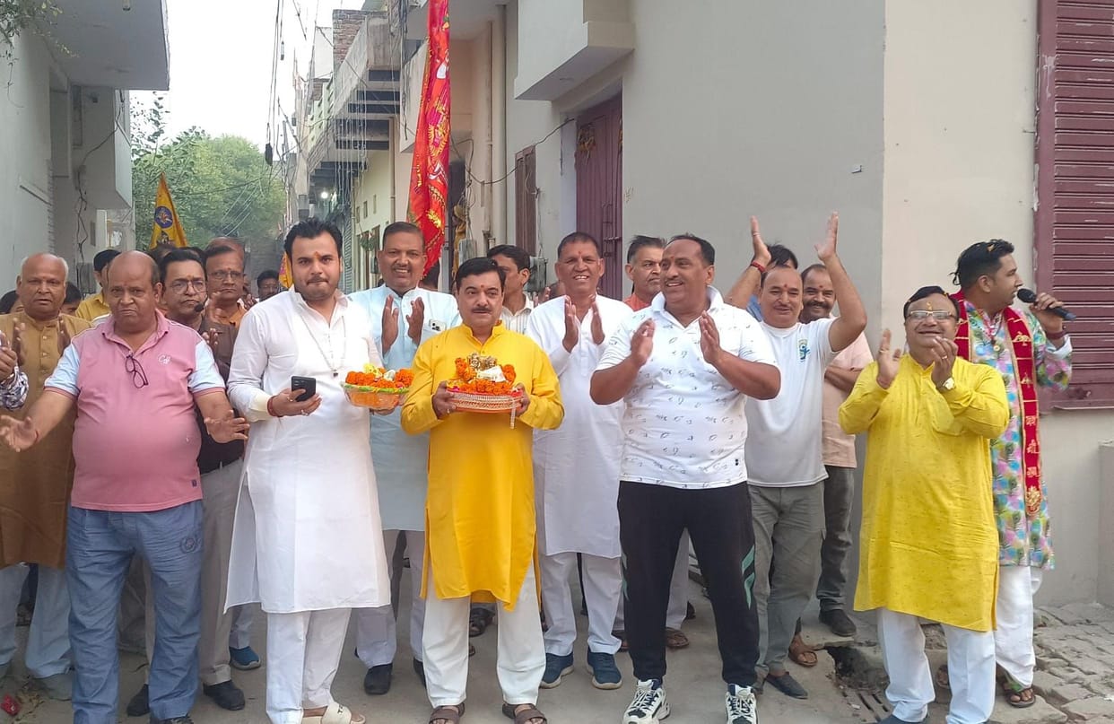 Radha Rani's praises echoed in Prabhat Ferry