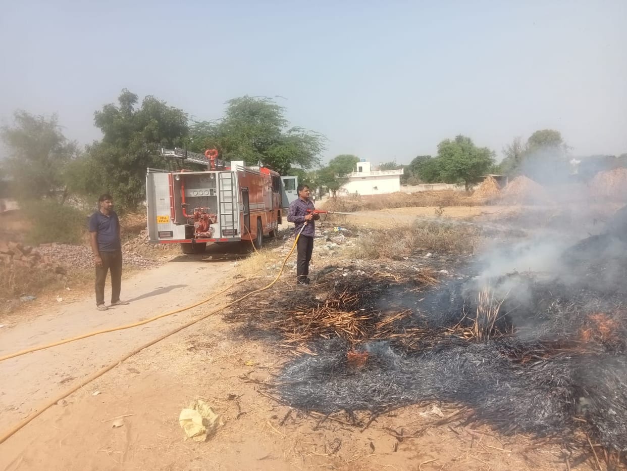 80 quintals of animal fodder of four farmers burnt