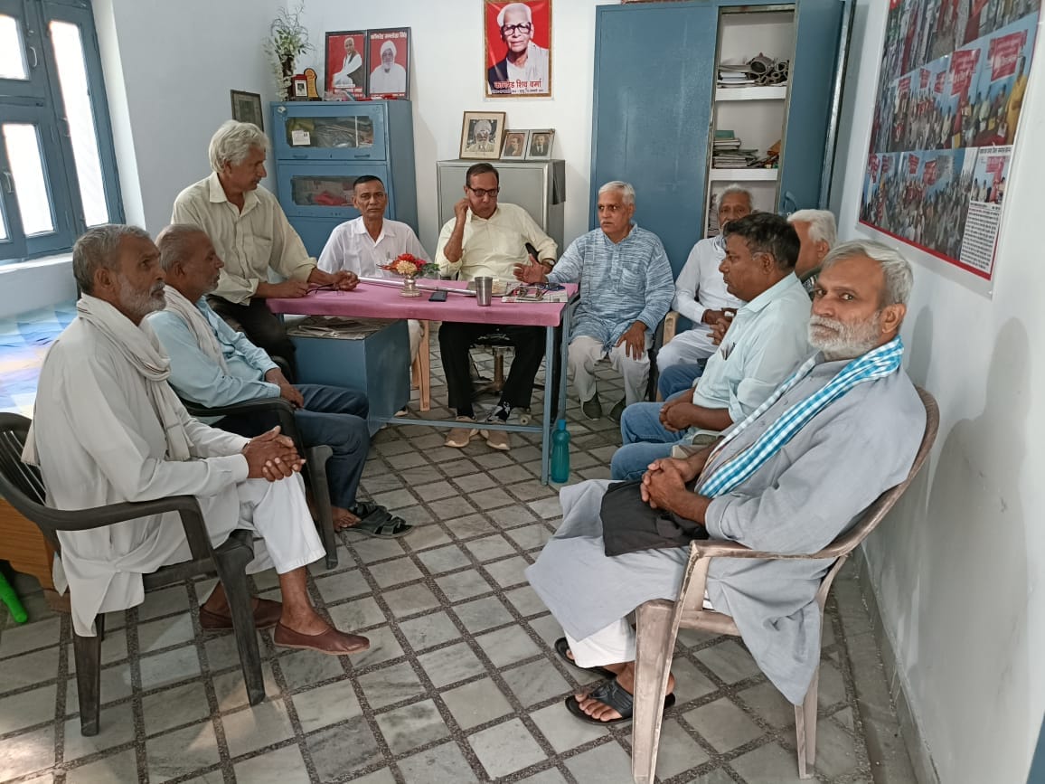 Farmer organizations will surround five CM residences