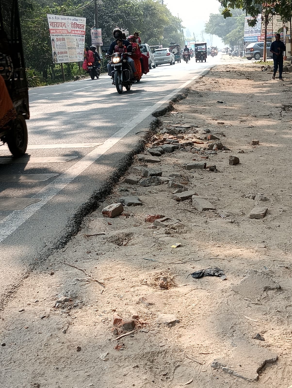 The track of Tanakpur highway could not be repaired, people are troubled