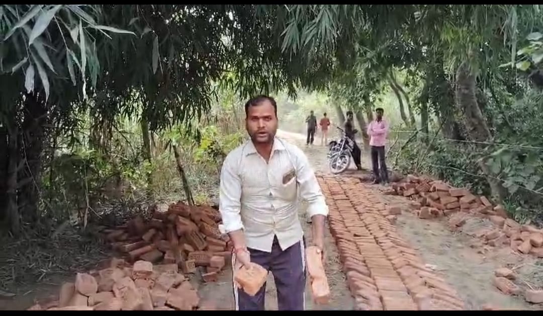 Inferior bricks are being used in the construction of drains in village Ramnagar Bagha