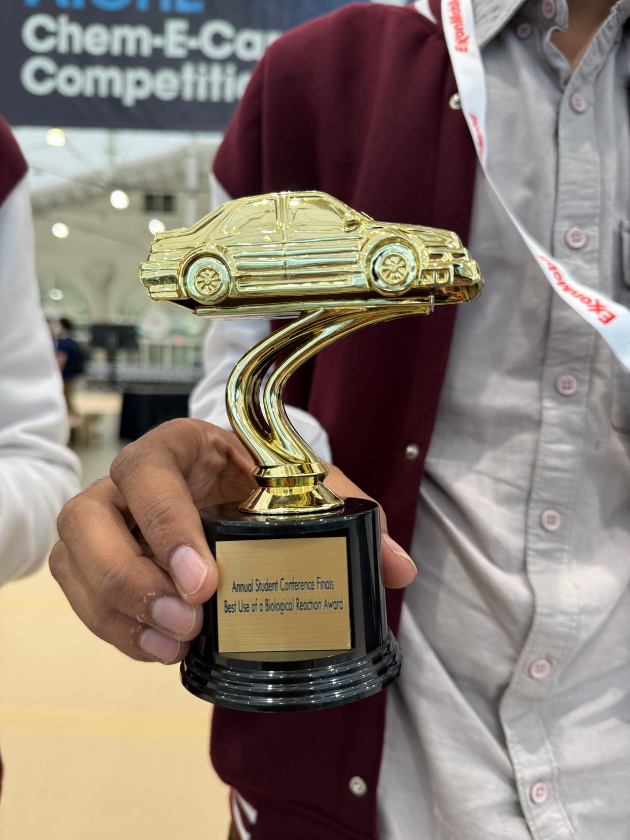 Deval Mehta of Ujjain along with his team won the 'Best Use of Biological Reaction Award' in America.