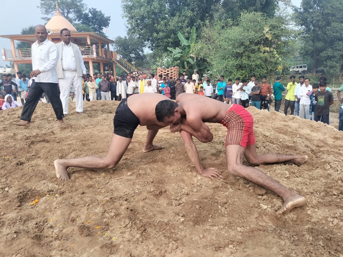 Ram Ashish showed the sky to Pawan