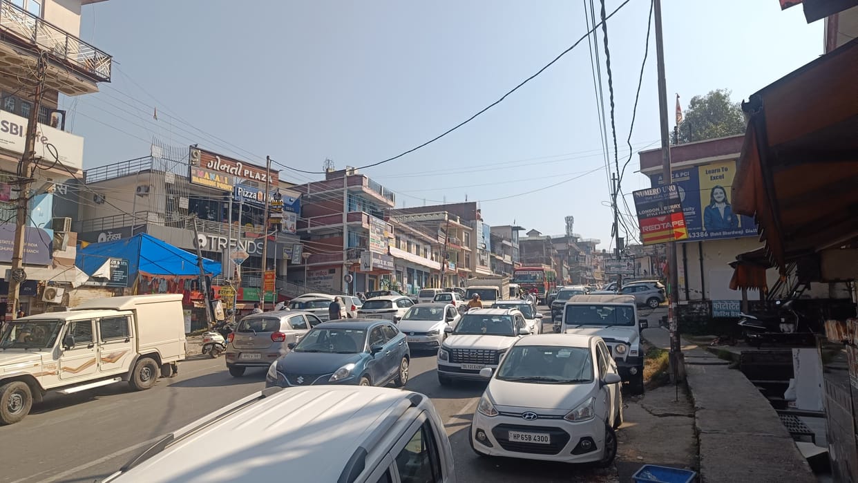 People troubled by traffic jam in Ghumarwin for the second consecutive day