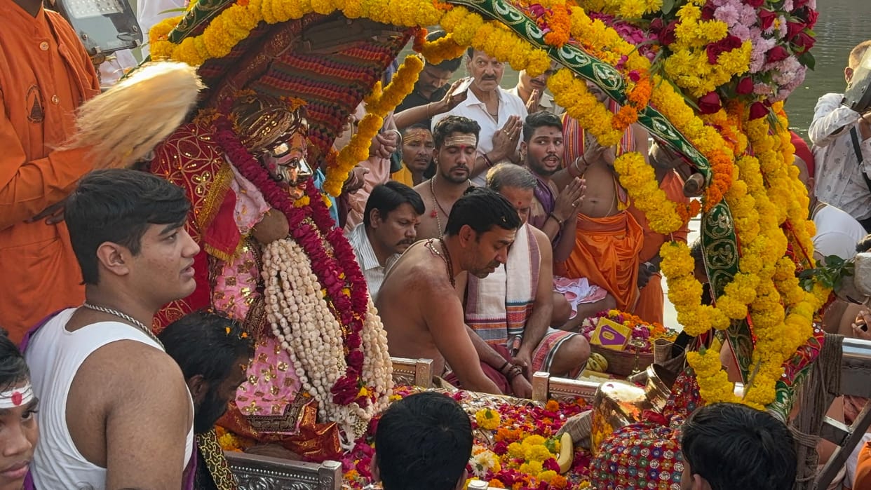 Ujjain News: Mahakal's first procession of Kartik month took place with great pomp in the city