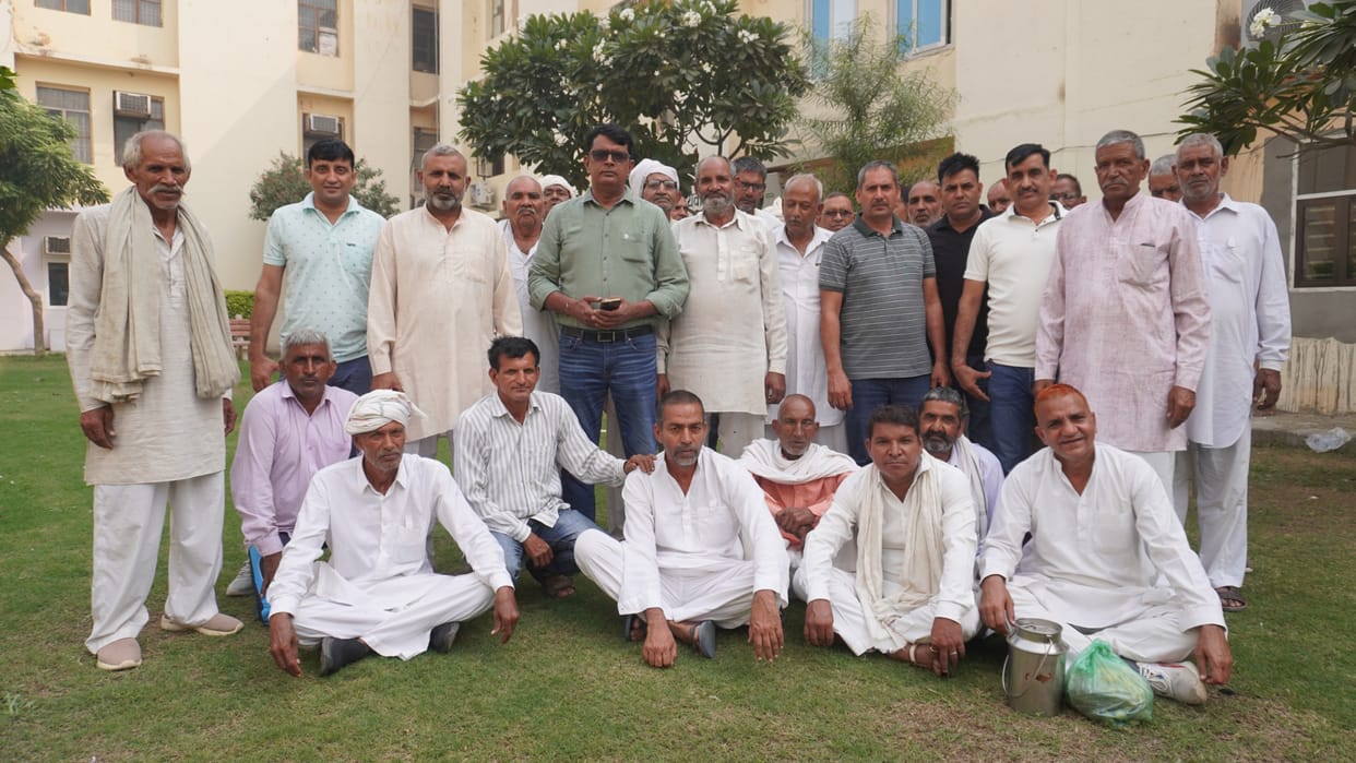 Villagers reached mini secretariat, demanded compensation from administration