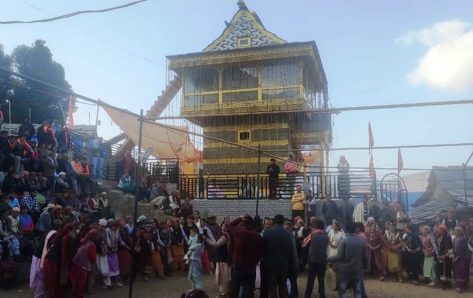 Peaceful Mahayagya concluded with the establishment of Kurud in the interval.
