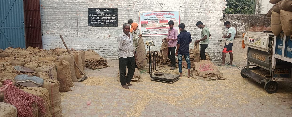 814 quintals of paddy purchased at eight centers