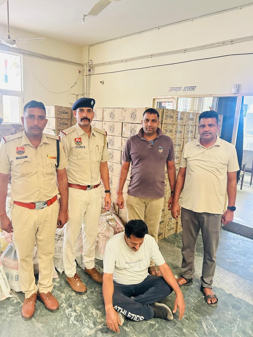 Accused arrested with 770 boxes of illegal beer, was going to Delhi to sell