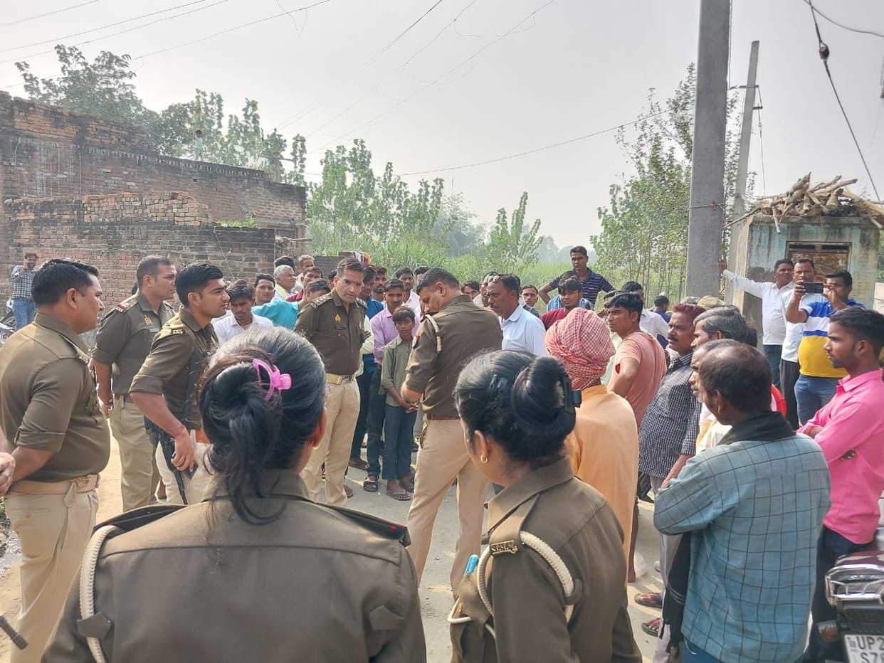 Refusal to perform last rites, officers reached the village