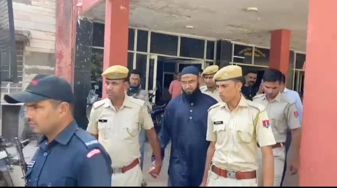 रियाज अत्तारी को इलाज के लिए लाया गया अस्पताल।