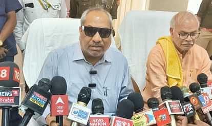 मत्स्य पालकों को दिलाएं योजनाओं का लाभ : संजय निषाद Provide benefits of schemes to fishermen: Sanjay Nishad