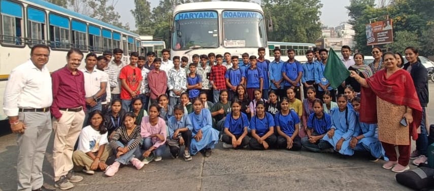 58 students of PMShree schools left for desert nature study program