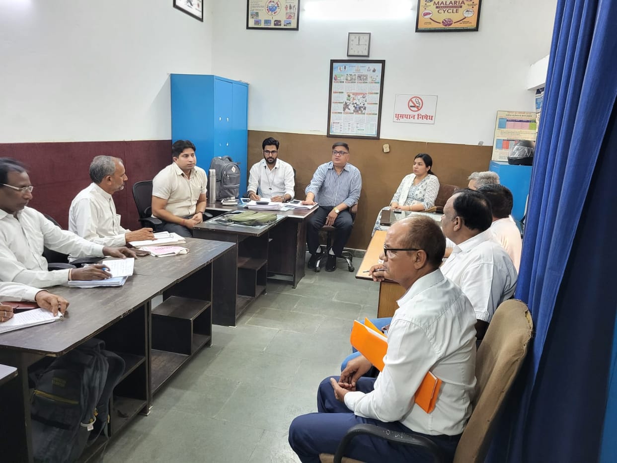 Number of dengue patients in the district is 407, two patients admitted in the ward.