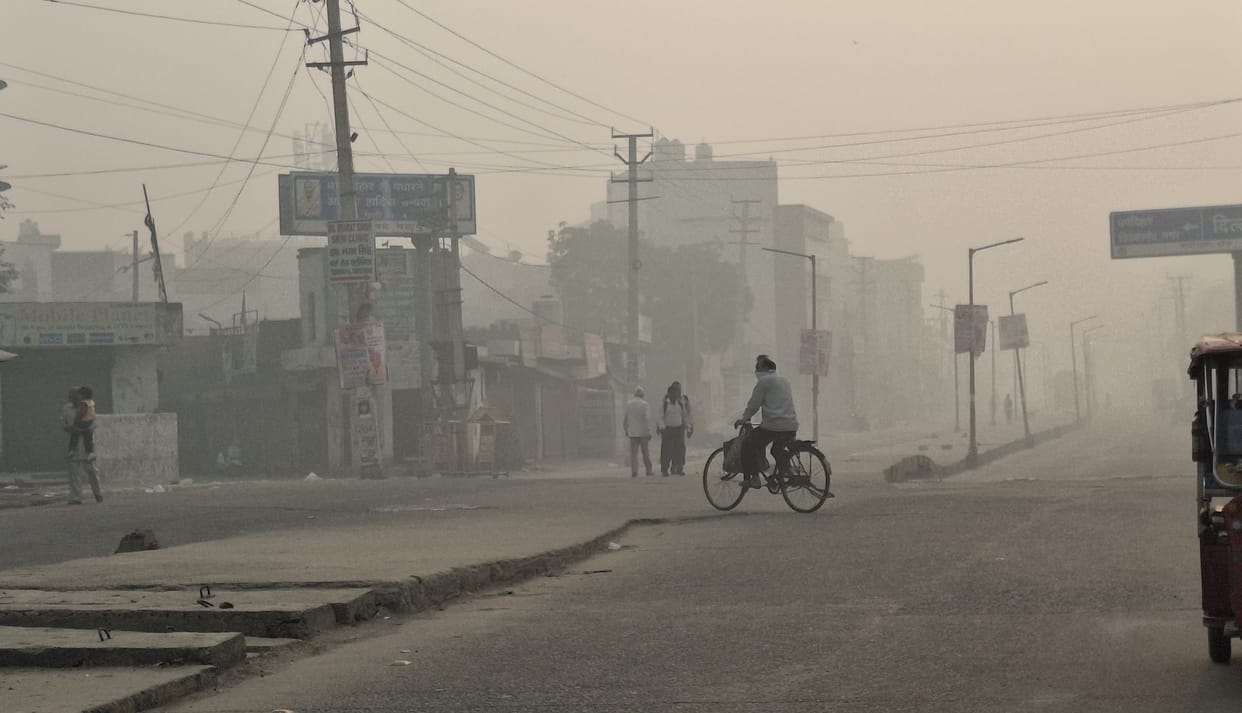 Suffocation due to smoke, dust and haze, AQI in orange zone