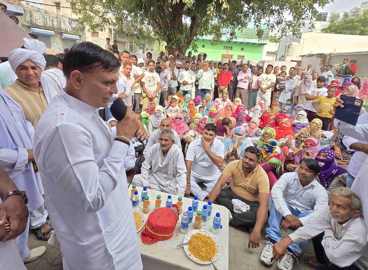 Announcement of giving Rs 10 lakh each for development work in villages through government grant.