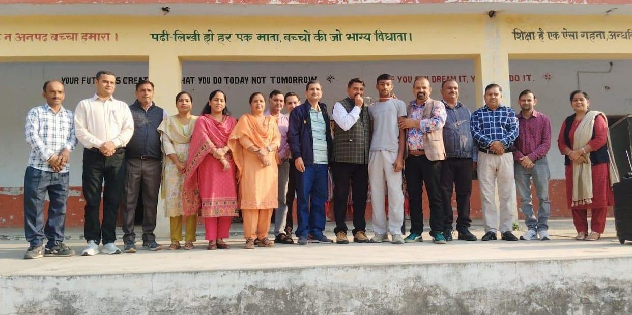Vansh won silver medal in district level athletics competition