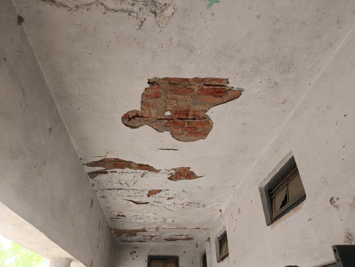 Ayurvedic dispensary of Malvi village is falling into disrepair