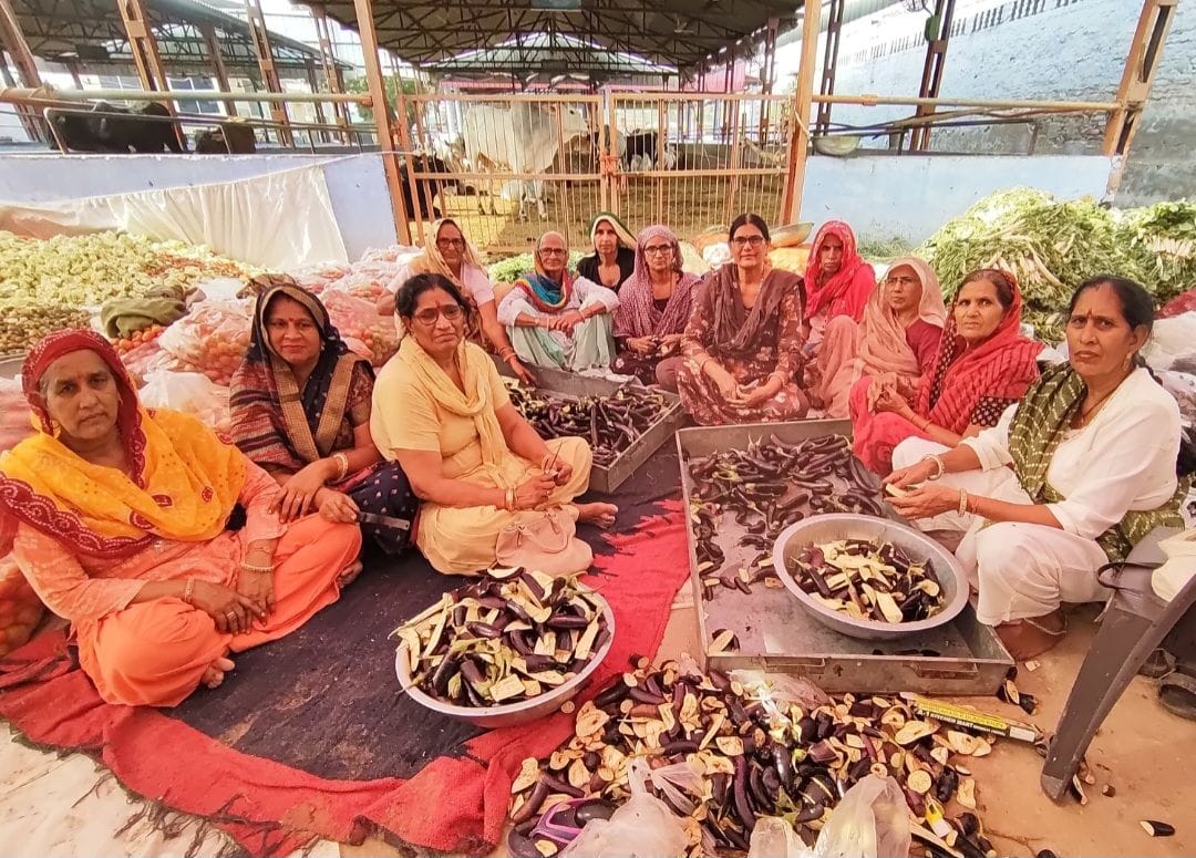Matri Shakti team contributed in preparing Annakoot