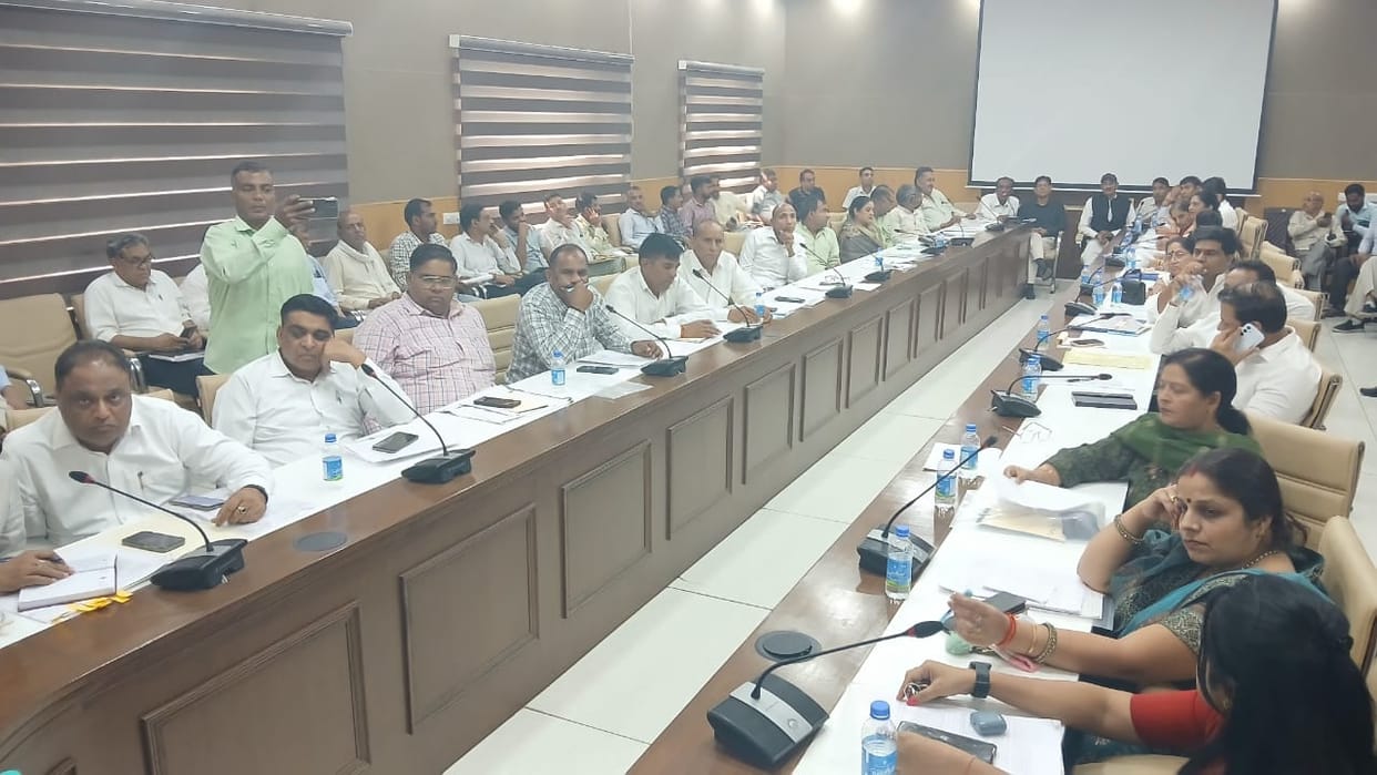 8 places selected for parking