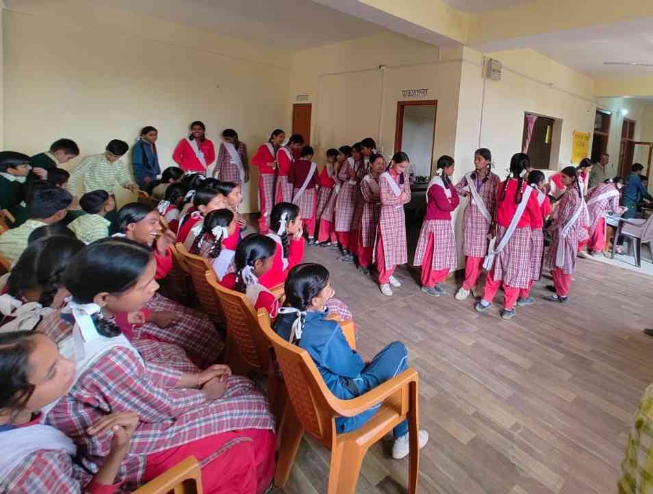 75 people were kept in the camp 

Aadhaar update of school children