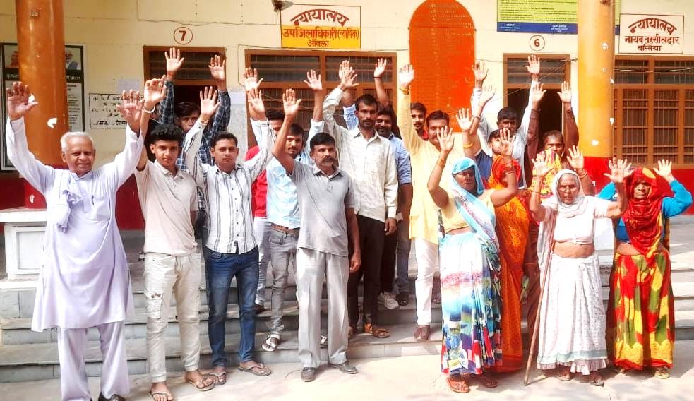 Last month's ration not given after getting thumb impression, protest
