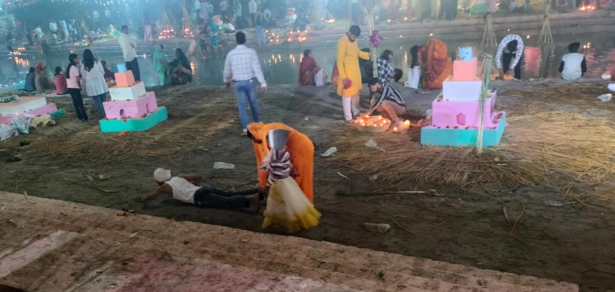 Celebrated the great festival of faith by offering Arghya to the rising sun.