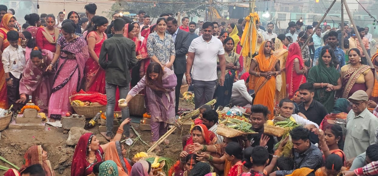 Chhath Mahaparva: Arghya to the rising sun...Farewell to Chhath Maiya