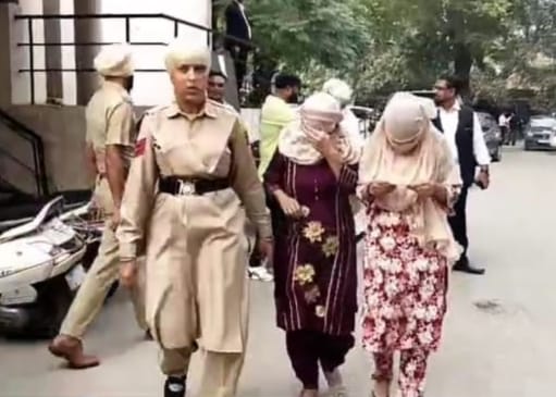 Three people including two women of the gang involved in extorting huge amount of money through honey trap arrested