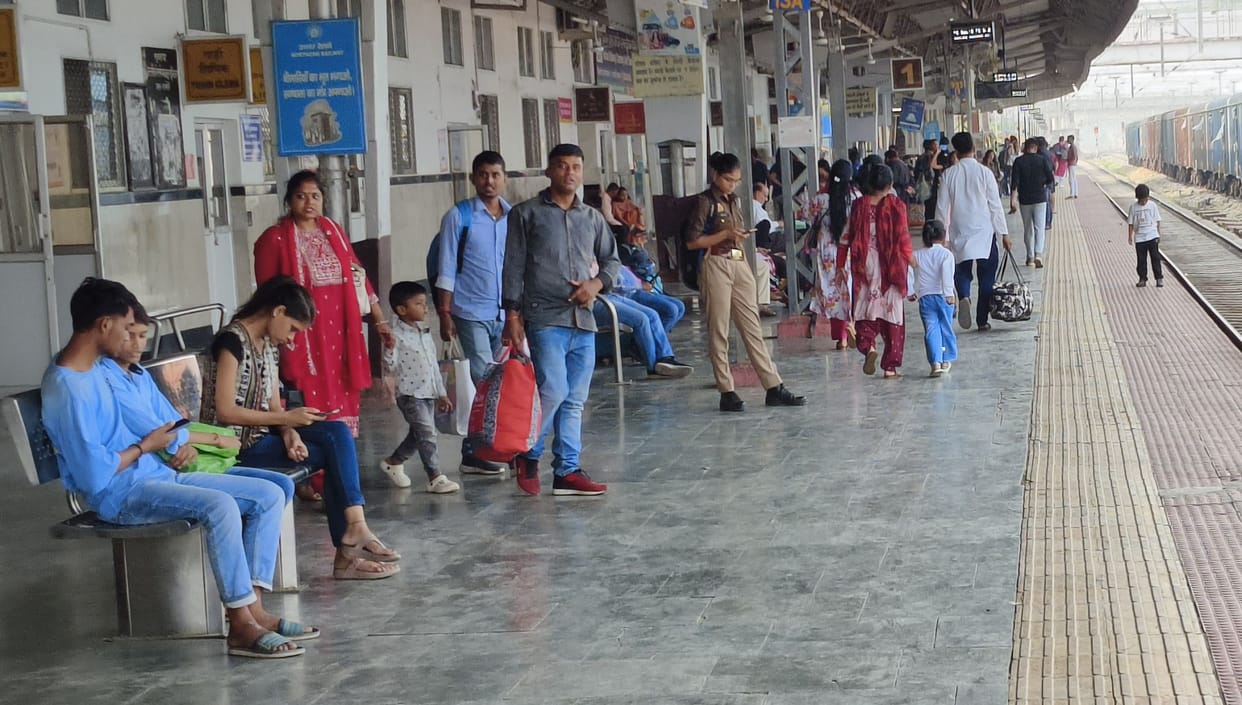 Jaynagar-Anand Vihar special 21 hours late